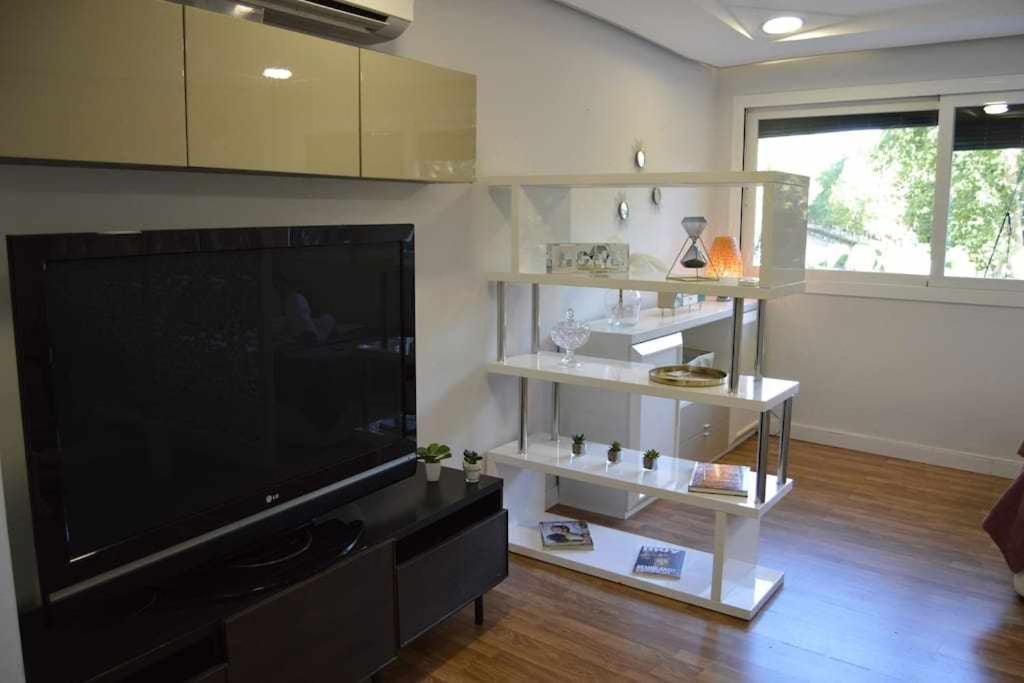 Apartamento Lirio De Agua Granada Centro Apartman Kültér fotó